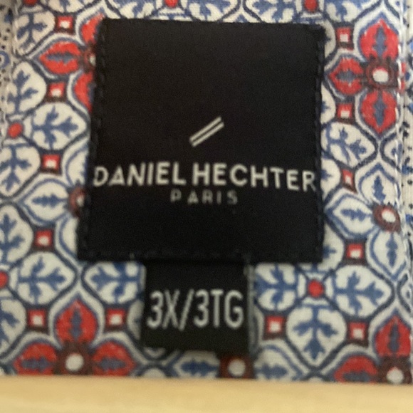 Light short sleeve button down - Picture 2 of 5